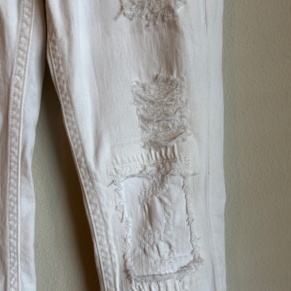 Miss‎ Me Signature Midrise White Distressed Cuffed Skinny Jeans - Picture 2 of 8